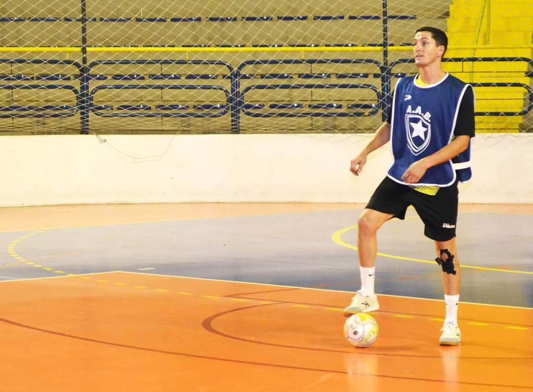 Chaló assina com equipe italiana e deixa o futsal da AAB