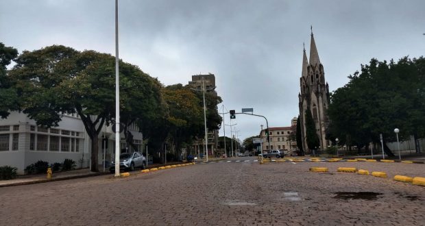 Semana será de chuva e temperatura pode chegar a 5°C