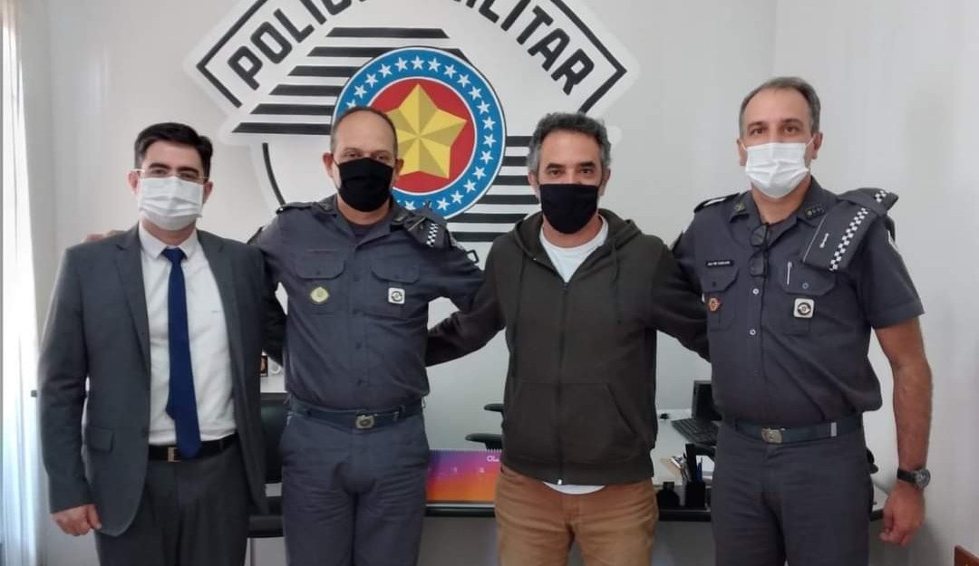 Botucatu: empresário inicia campanha para custear conserto de viatura e carro danificados durante perseguição