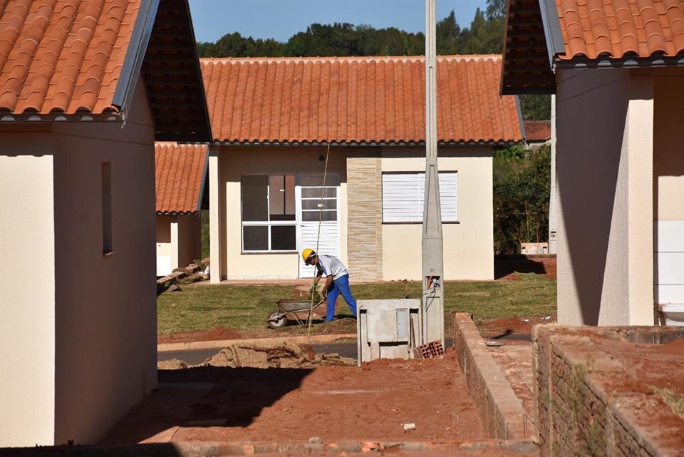 Assembleia de São Paulo aprova suspensão de reintegrações de posse e despejos durante pandemia da Covid-19