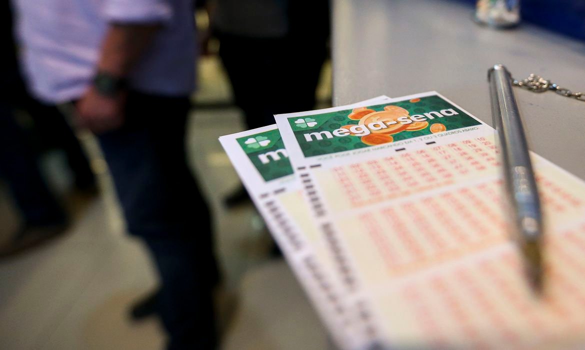 Mega-Sena sorteia hoje prêmio acumulado em R$ 135 milhões
