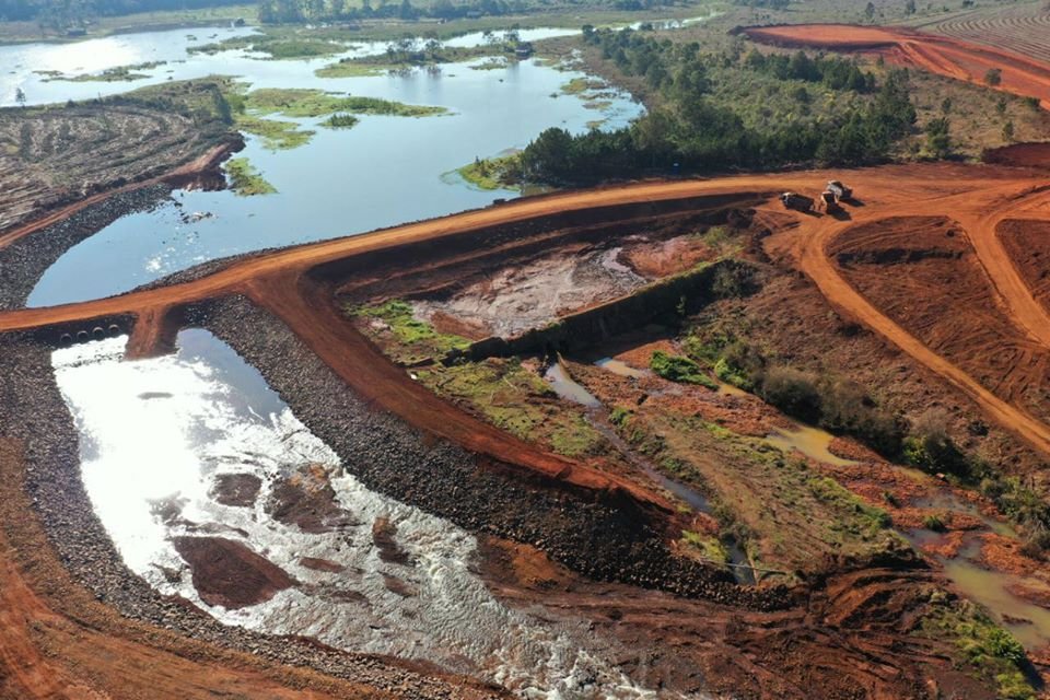 Primeira etapa de estrutura da represa do Rio Pardo é concluída