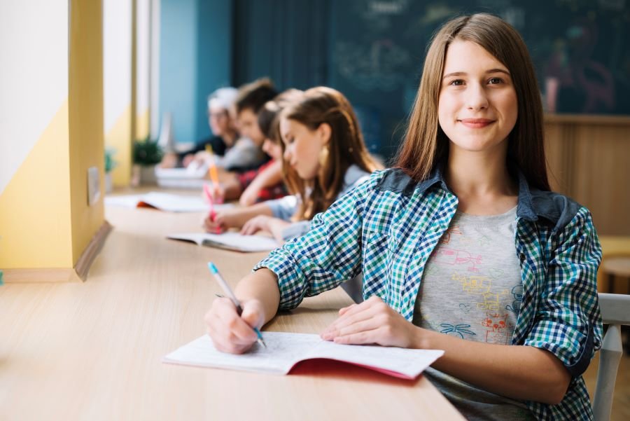 Implementação do novo currículo do ensino médio será em 2021