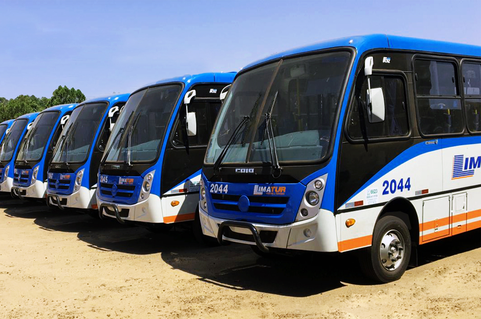 Caio fornece ônibus para transporte de trabalhadores rurais