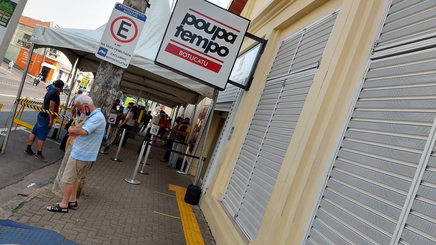 Poupatempo oferece atendimento para matrícula escolar na rede pública