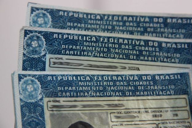 Entrega da CNH em papel será feita exclusivamente pelos Correios