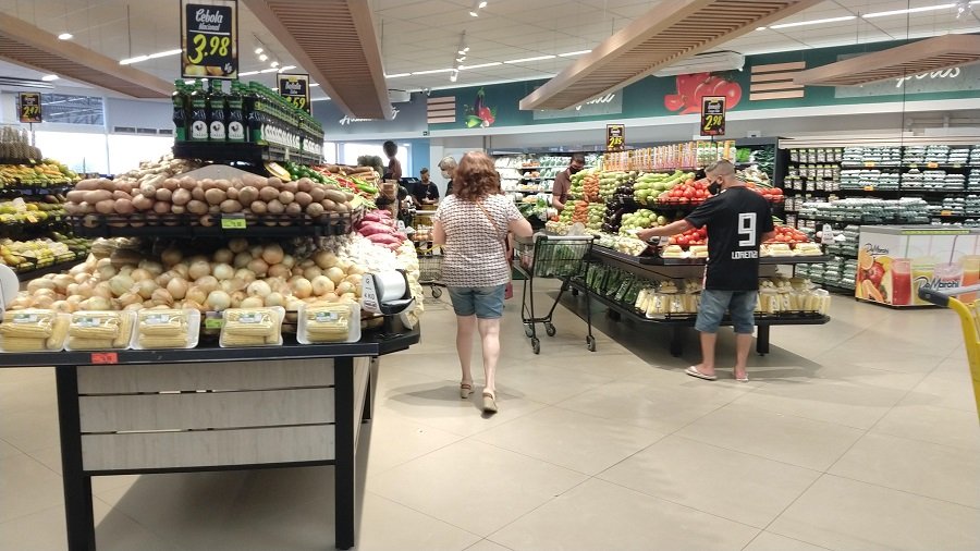 Botucatu: prefeito anuncia medidas restritivas e maior fiscalização em supermercados