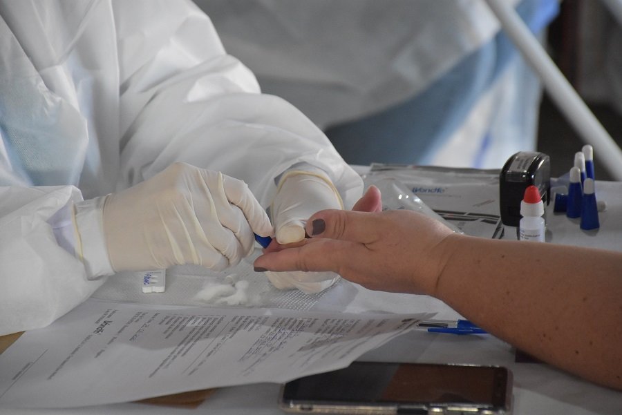 Prefeitura aplicou testes rápidos de covid-19 em 4 mil botucatuenses; 5% apresentaram o vírus