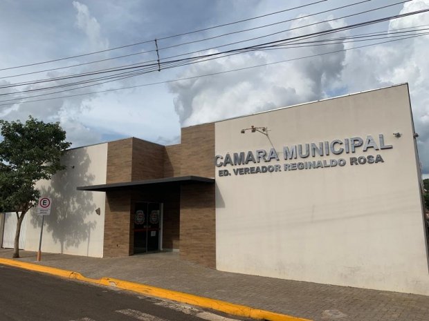 Câmara de Pardinho abre concurso para diversos cargos