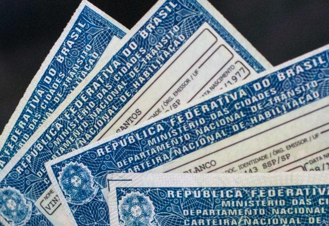 Definidos novos prazos para renovação da CNH, licenciamento, transferência e registro de veículos