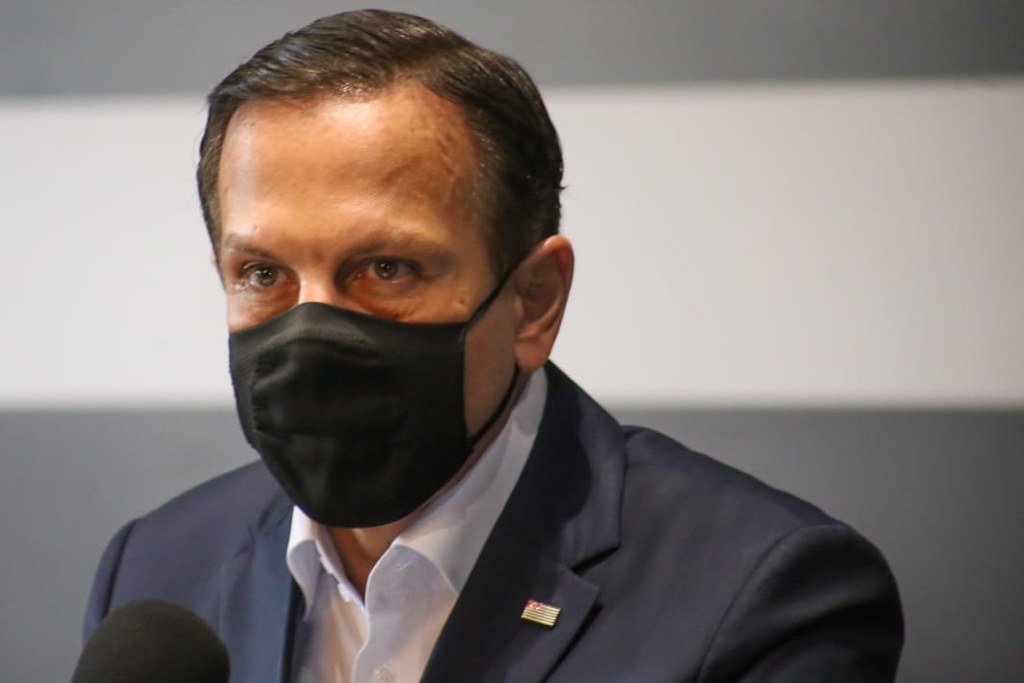 Vereadores de Botucatu aprovam moção de repúdio contra João Doria por afastar coronel da PM