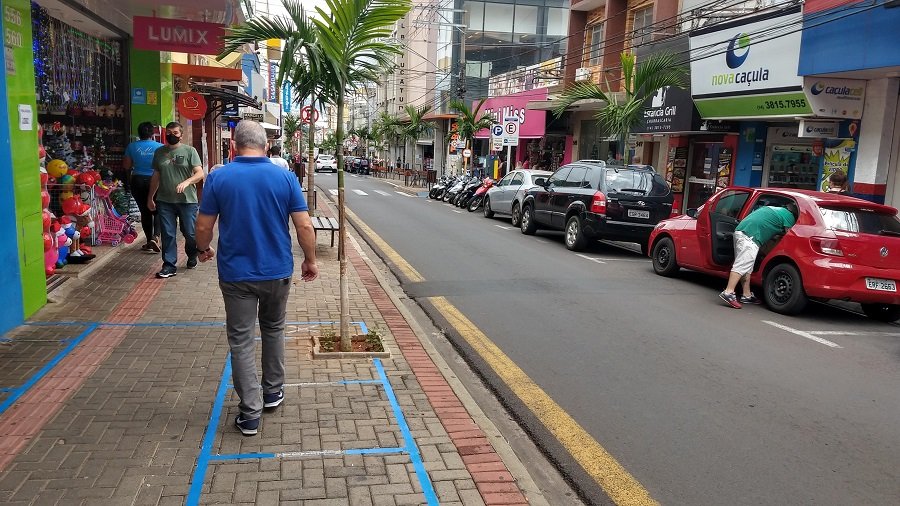 Comércio de Botucatu entra em sua última semana de horário estendido; lojas vão até as 17 horas neste domingo (20)