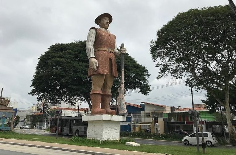 Projeto proíbe monumentos em homenagem a escravocratas