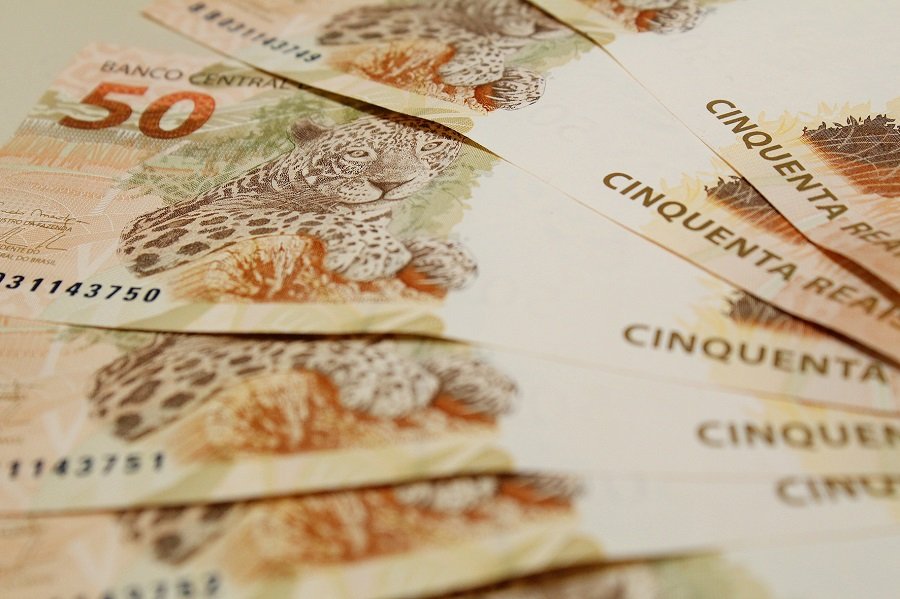 Assembleia aprova salário mínimo paulista de R$ 1.550