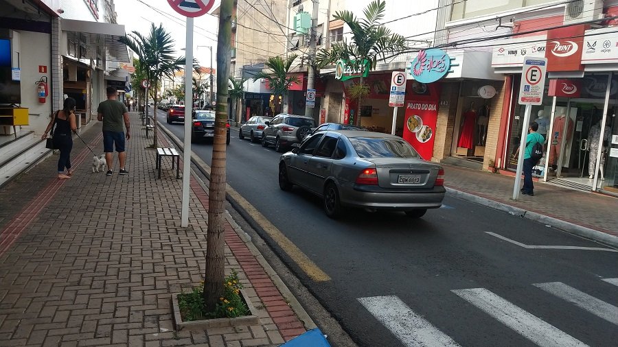 Comércio de Botucatu atenderá apenas por delivery ou drive-thru a partir de segunda-feira (8)