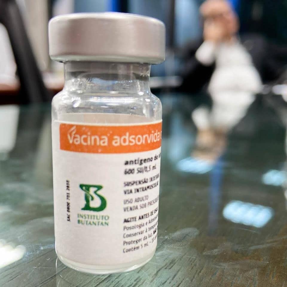 SP confirma chegada de insumo para mais 8,7 milhões de vacinas no dia 10 de fevereiro