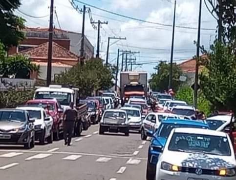 Comerciantes promovem carreata e pedem flexibilização do Plano SP