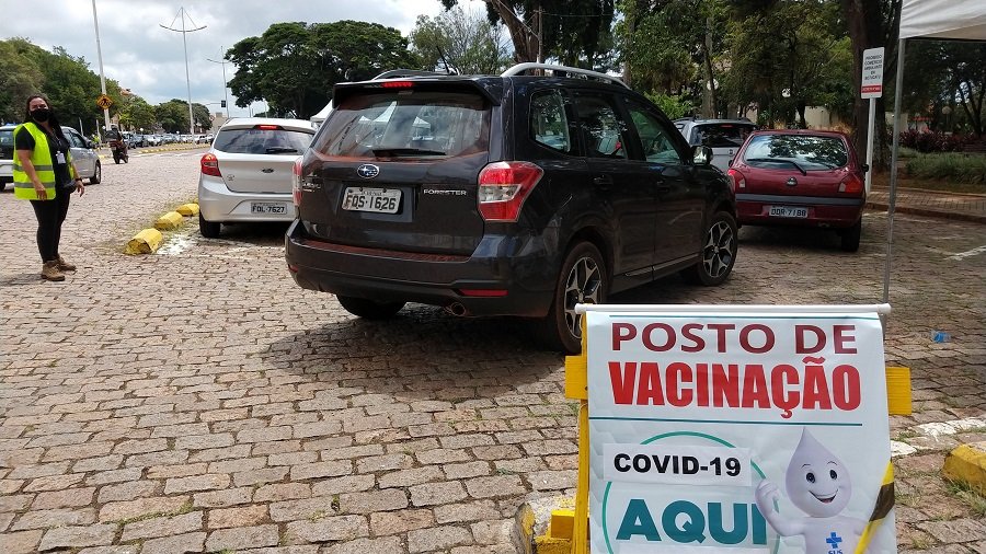 Com 3 mil faltosos, Botucatu fará mutirão drive-thru para quem não tomou a 2ª dose da vacina contra a Covid-19