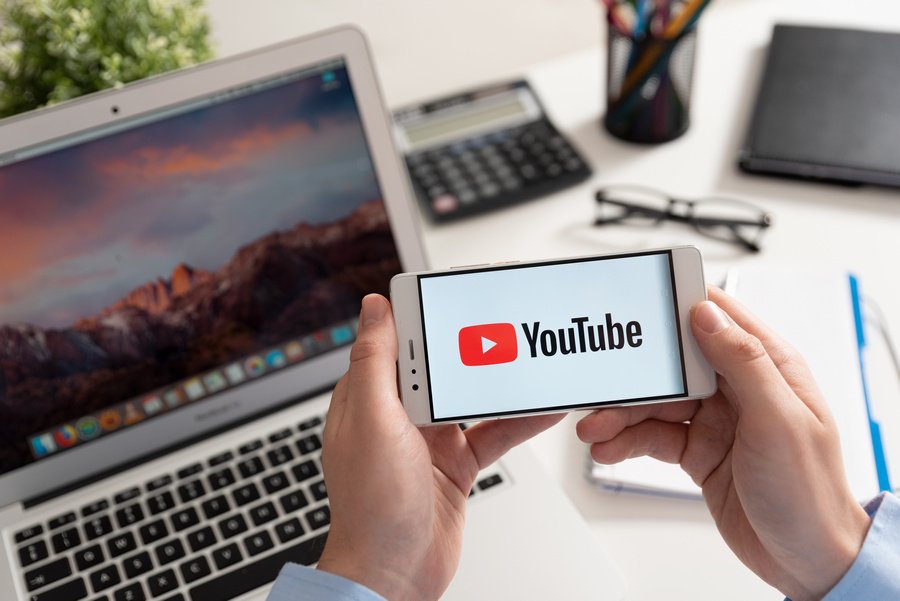 Desenhistas compartilham gratuitamente técnicas de desenho através do YouTube