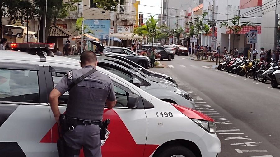 Governador libera pagamento de R$ 176,2 milhões em bônus aos policiais paulistas