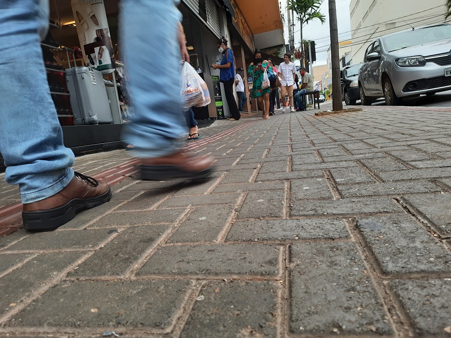 Felicidade do brasileiro cai em meio a pandemia