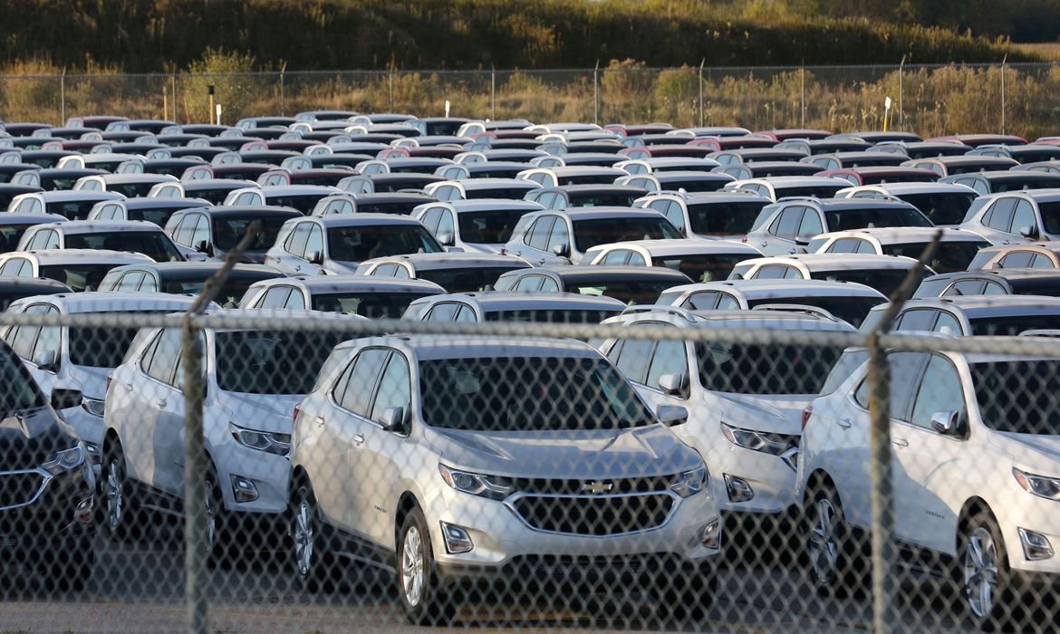 Governo anuncia desconto de até 10,8% para carros novos