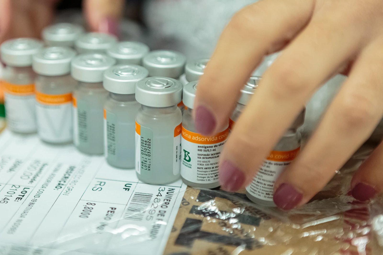 Projeto prevê aumento de pena para furto e roubo de vacinas contra a covid-19