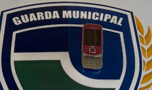 Mulher de 79 anos tem casa invadida, agredida e celular roubado na região da Vila Maria