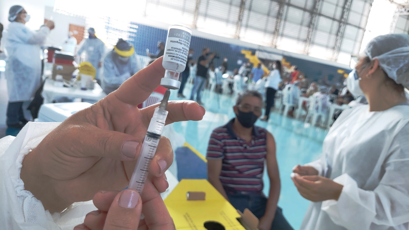 Botucatu: em 3 horas, mais de 16 mil moradores da Cidade já foram vacinados contra Covid-19