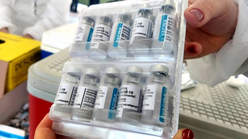 Mais de 4 mil pessoas fizeram o novo cadastro para receber a 1ª dose da vacina da Oxford em Botucatu