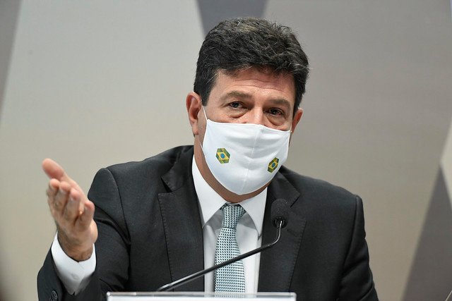 Bolsonaro deu ‘informação dúbia’ sobre pandemia, diz Mandetta