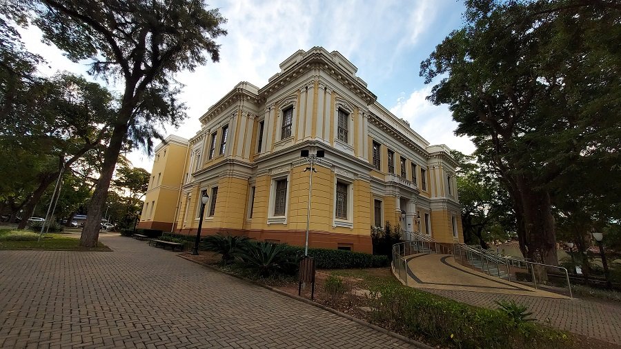 Pinacoteca de Botucatu recebe hoje o Circuito SESC de Artes