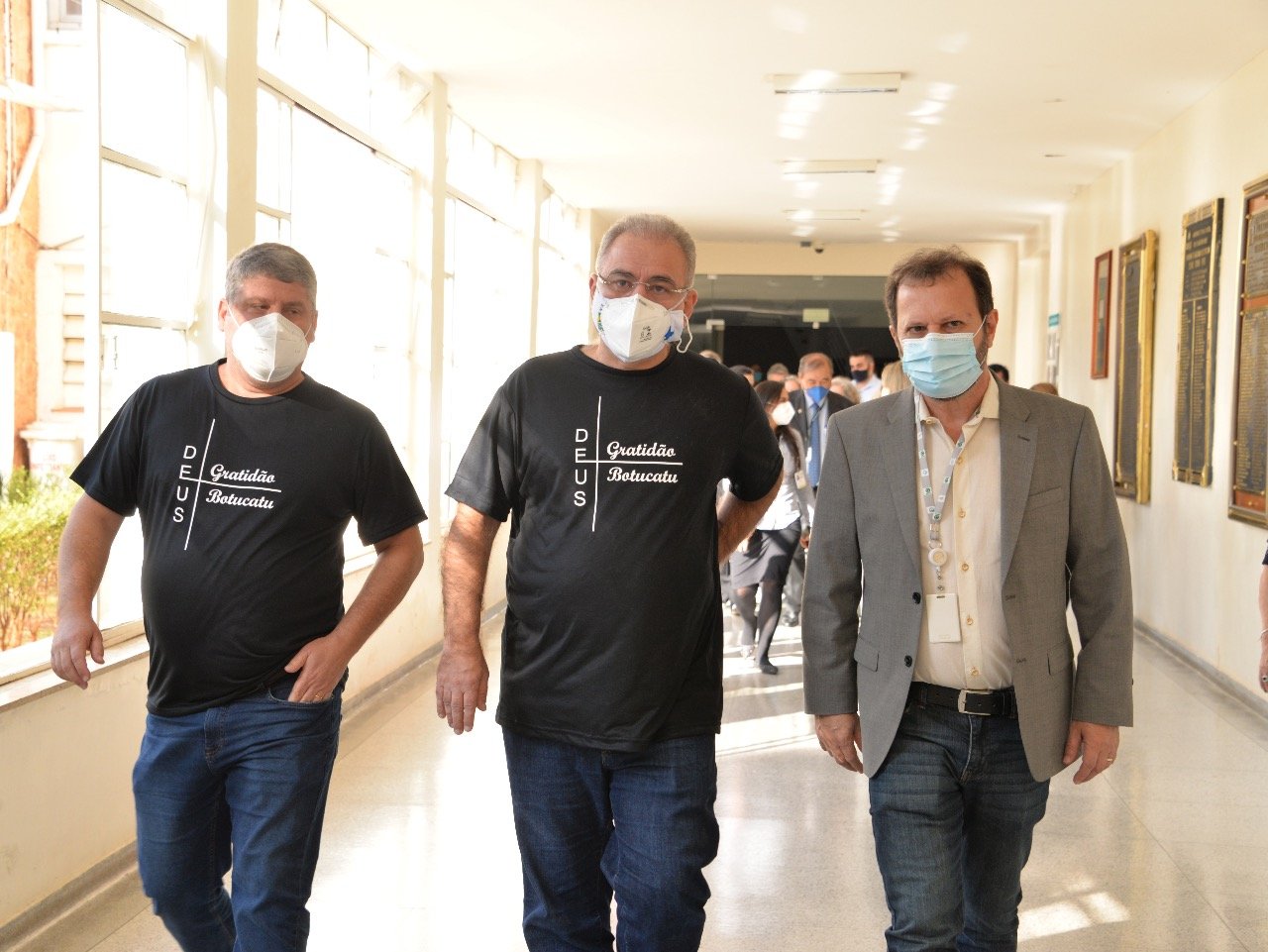 Ministro da Saúde visita instalações e laboratórios do Hospital das Clínicas de Botucatu