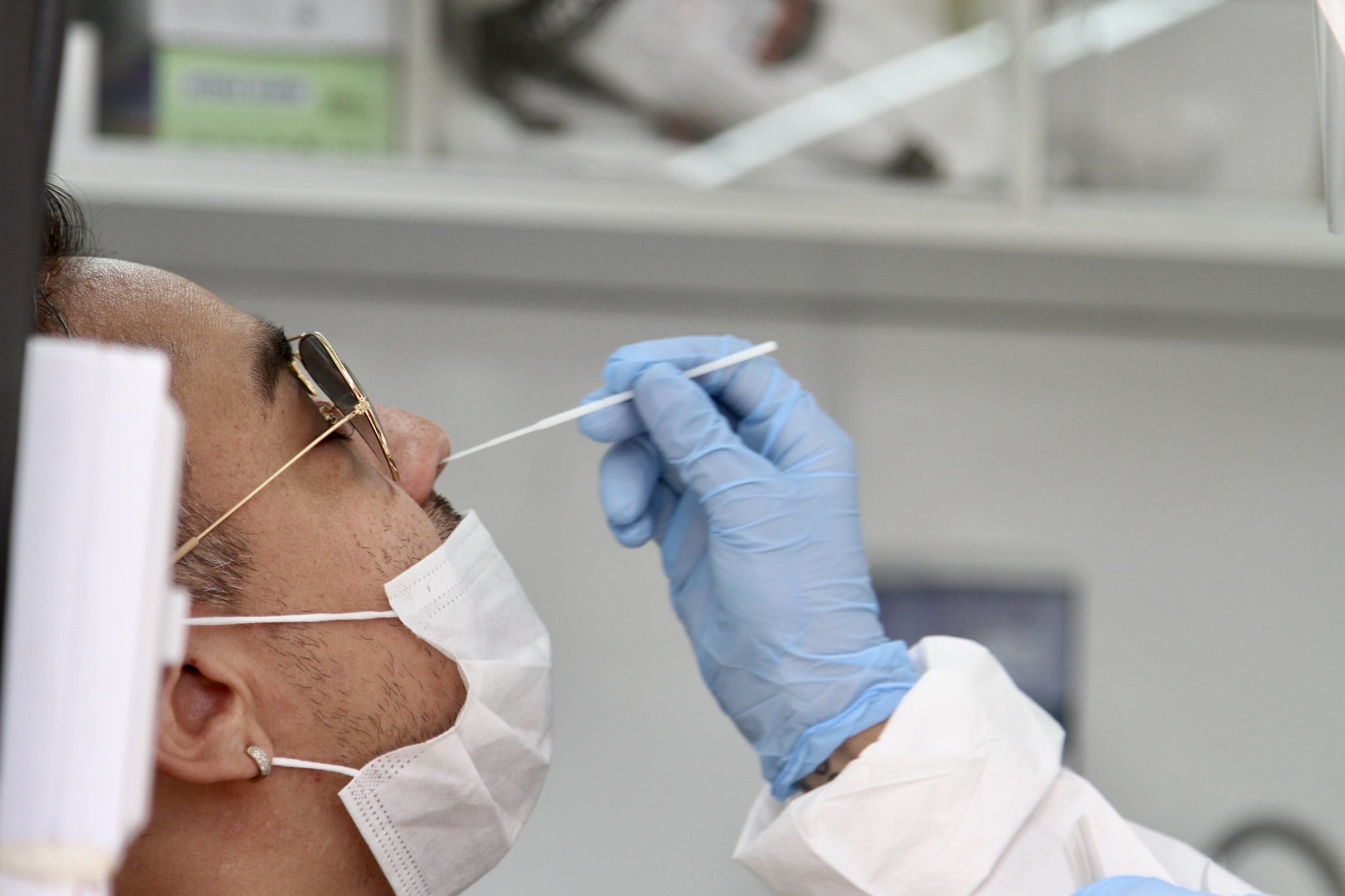 País registra 78,9 mil novos casos de covid-19 e mais 2,4 mil mortes