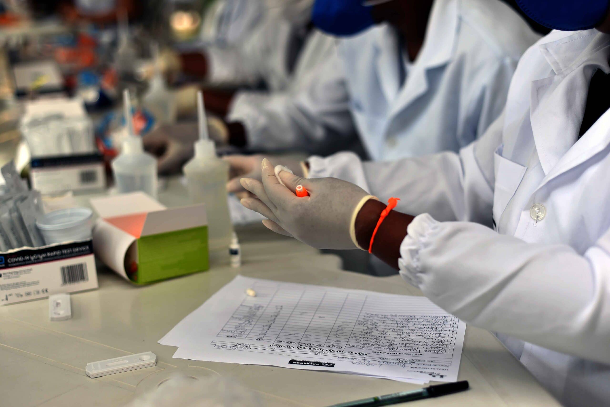 Covid-19: Brasil bate 25 milhões de casos de infectados