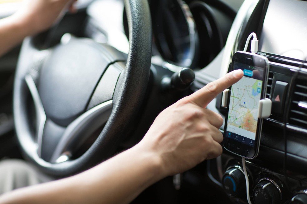 Aplicativos de transporte deverão pagar seguro a passageiros e motoristas
