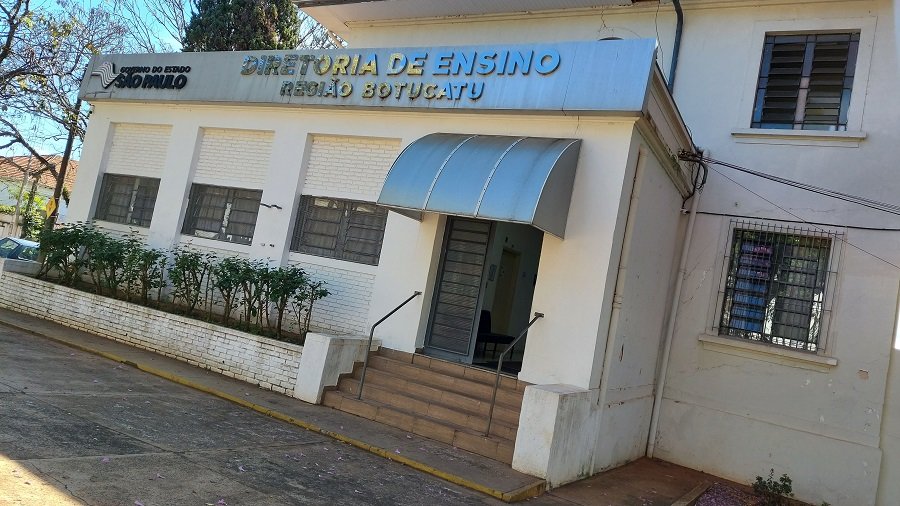 Diretoria de Ensino de Botucatu abre concurso para 42 vagas de agente de organização escolar