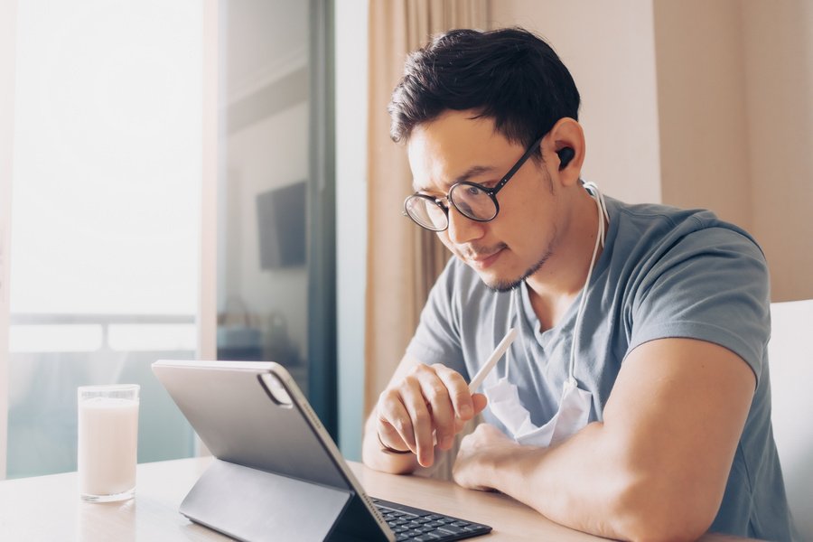 Enem 2021: além de estudar, cuidar do corpo e mente são essenciais para a prova