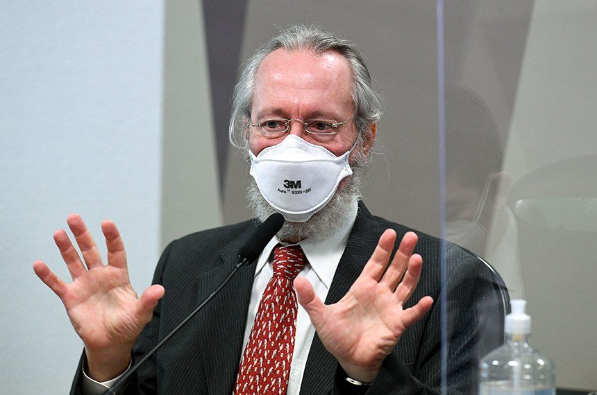 Ao buscar ‘imunidade de rebanho’, governo trata população como animais, diz Maierovitch na CPI