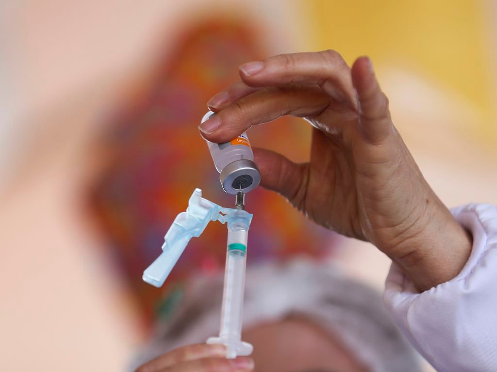 São Manuel vacinará moradores de 38 e 39 anos contra a Covid