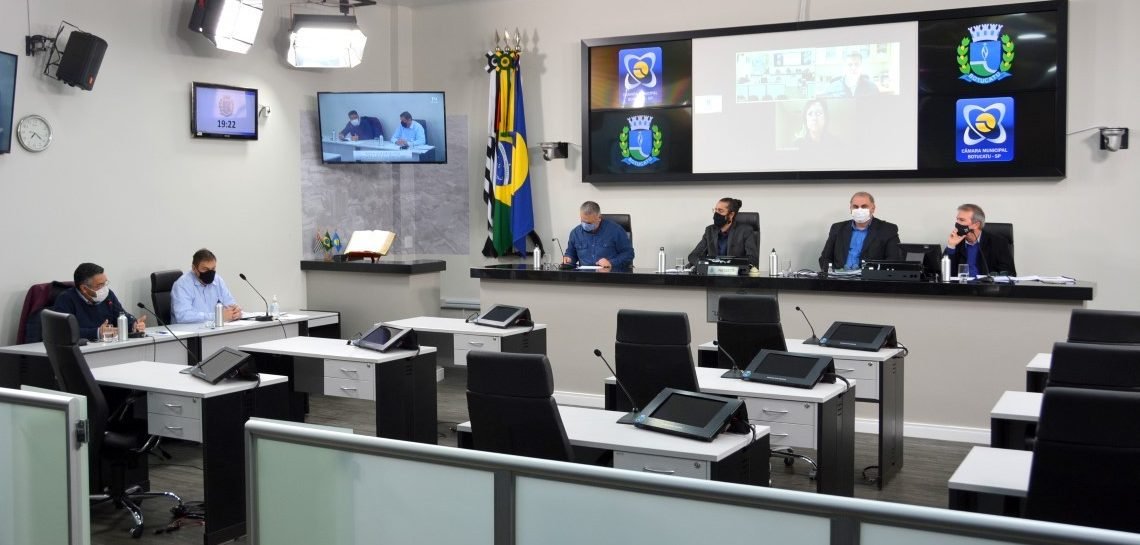Orçamento de Botucatu para 2022 é debatido em audiência pública