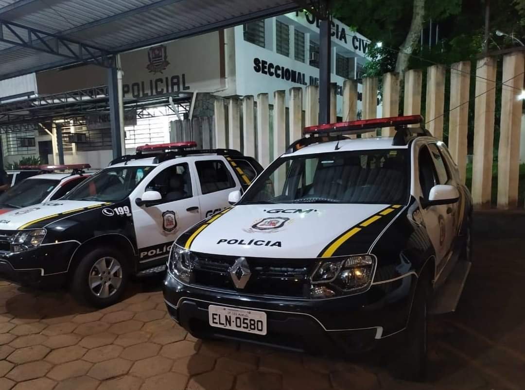 Homem tenta atirar em guardas municipais após denúncia de violência doméstica