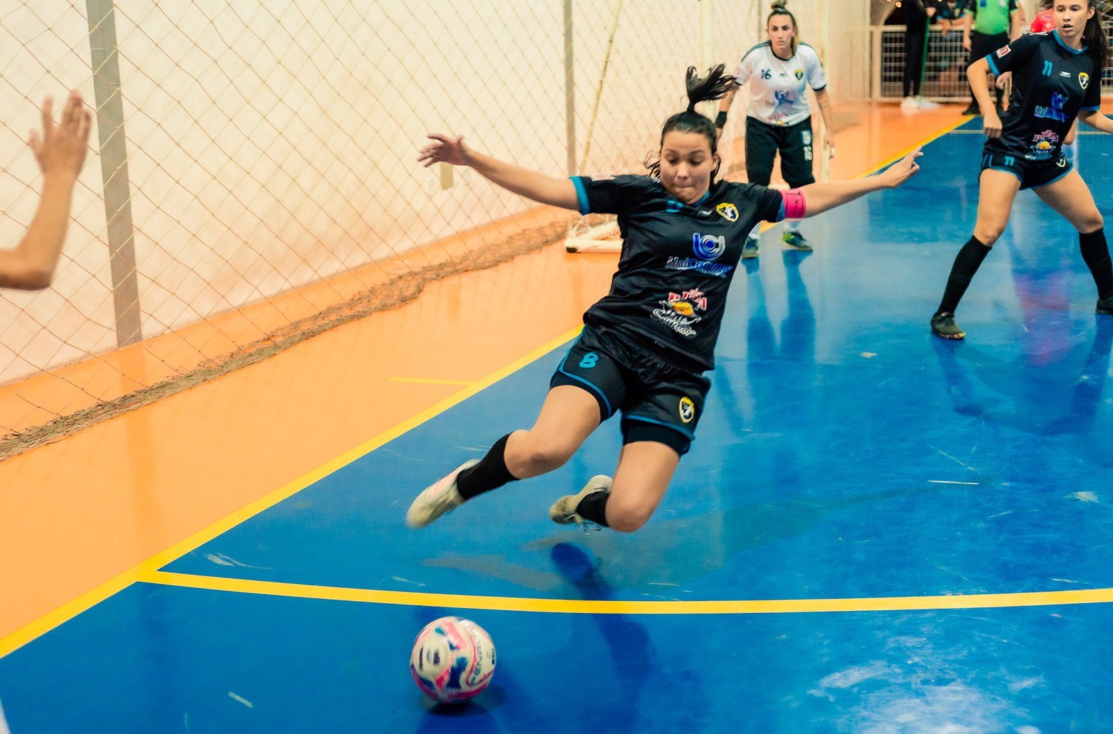 Equipe de Botucatu perde na estreia da Copa Estadual Paulista de Futsal Feminino