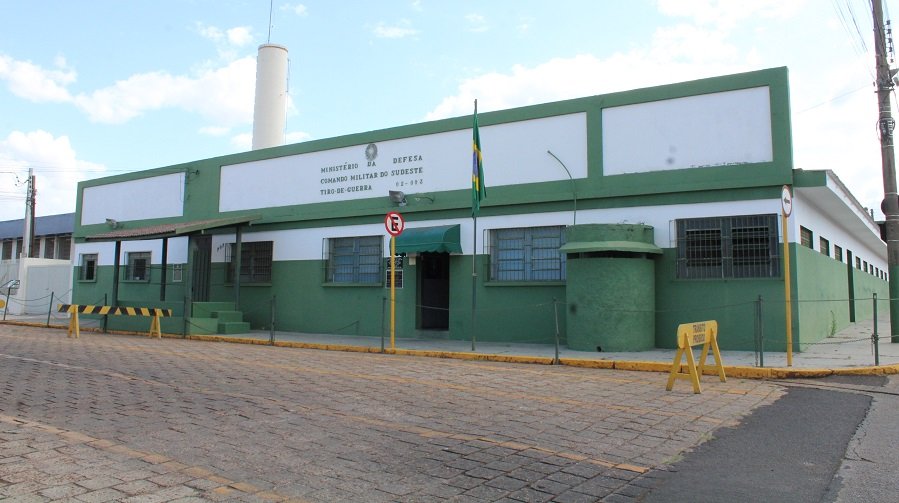 Avaré: inscritos no Serviço Militar Obrigatório passam por seleção no Tiro de Guerra