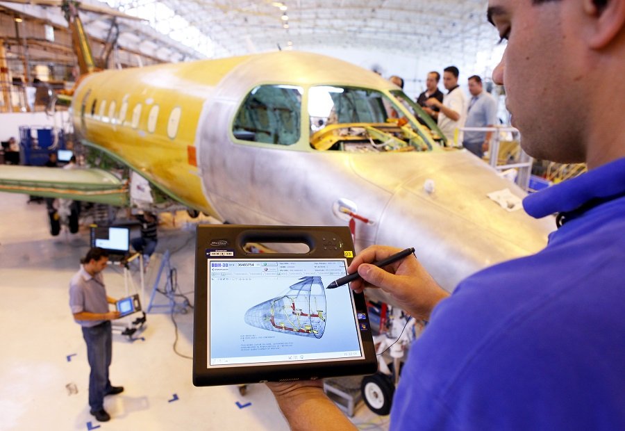 Embraer abre inscrições para programa de mestrado em engenharia aeronáutica