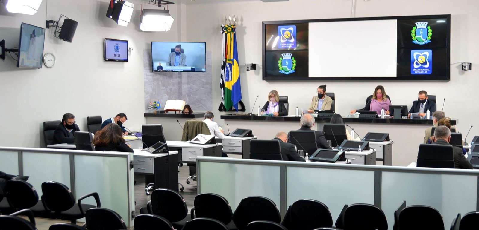 Vereadores aprovam, em 1ª rodada, alterações no Regimento Interno das sessões da Câmara Municipal