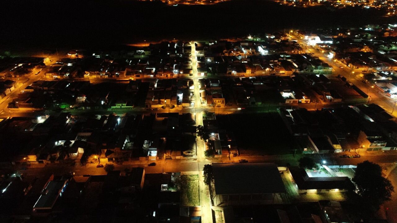 Jardim Monte Mor recebe iluminação por LED
