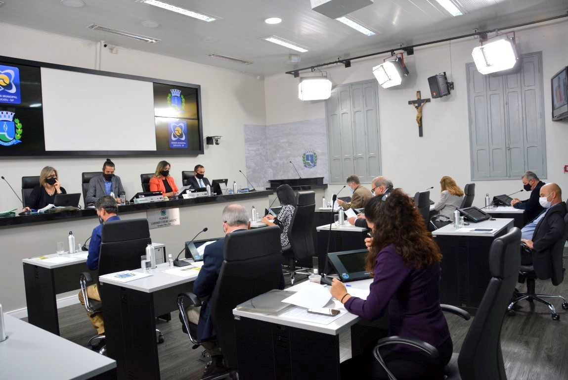 Vereadores aprovam mudança nas sessões da Câmara de Botucatu