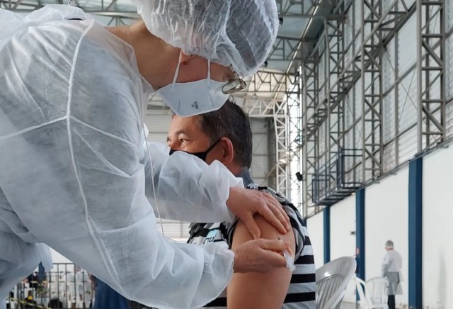 Botucatu: vacinação em massa contra a Covid é antecipada para este domingo (12)