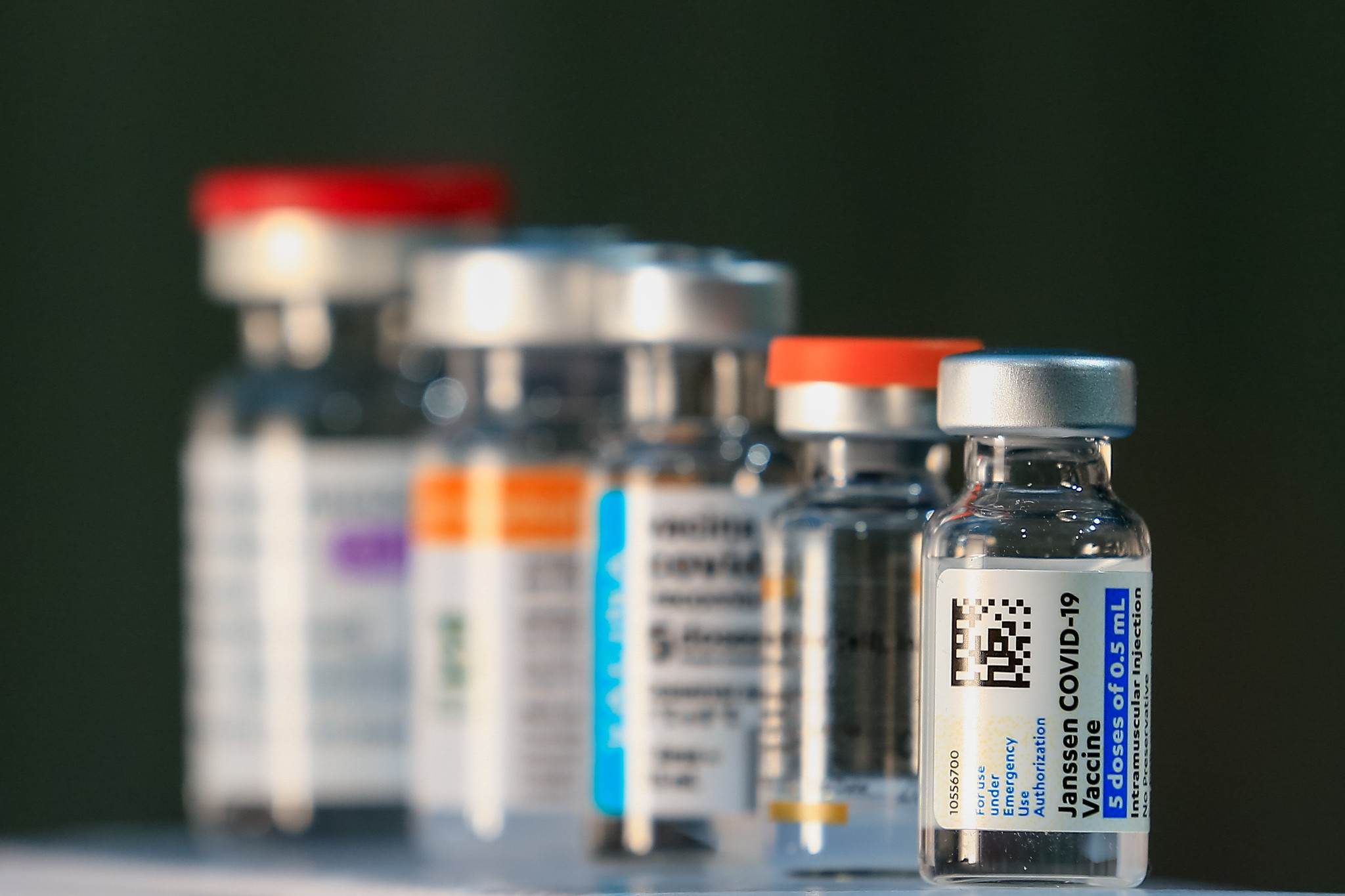 Vacina ou infecção natural: qual protege mais contra covid-19?
